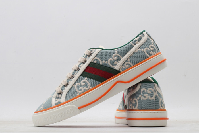 g*u*i ace embroidered low-top sneaker e2308