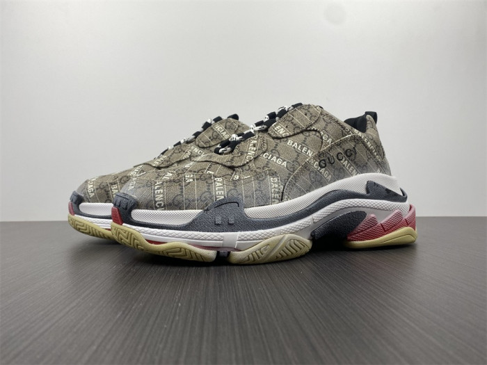 Ba*len*cia*ga triple s sneaker ulz10 9795