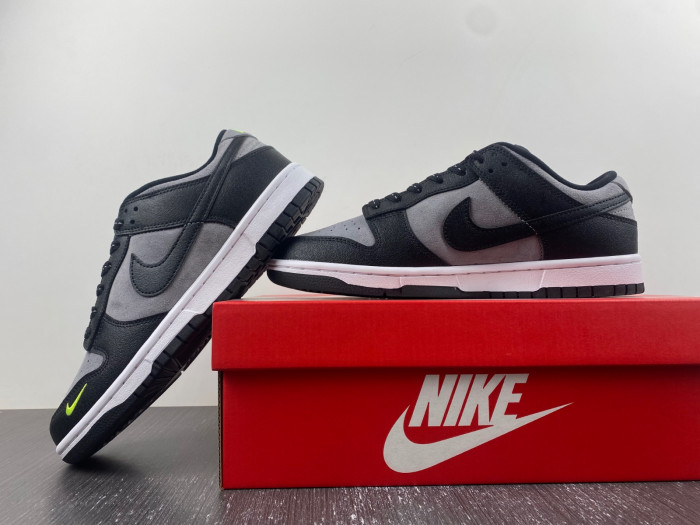 nike dunk low black grey strike fq2205-001