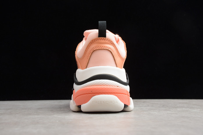 Ba*len*cia*ga triple s w09o5 9031