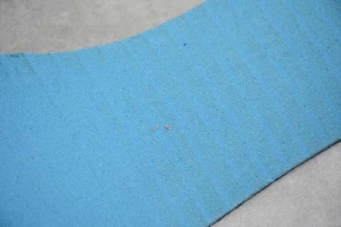 jordan 1 mid patent black white gold 852542-007