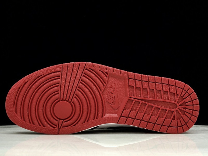 air jordan 1 retro high og black toe 555088-125