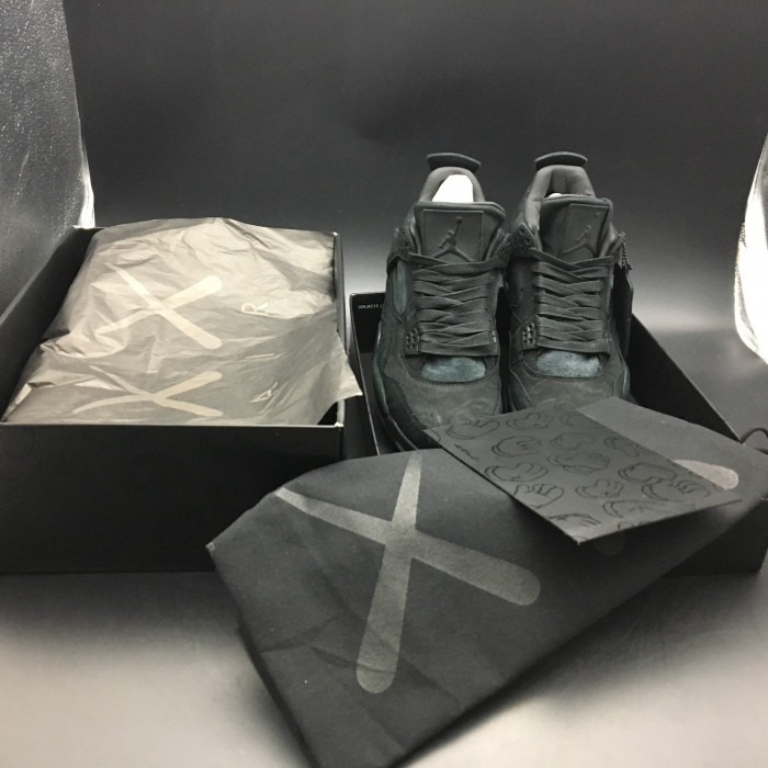 air jordan 4 retro kaws black 930155-001