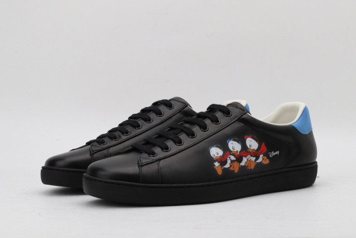 g*u*i ace embroidered low-top sneaker e2318